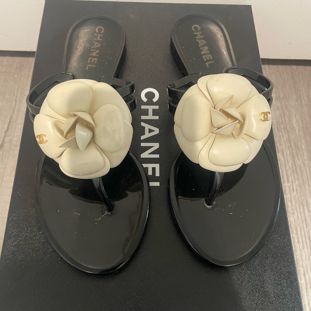 CHANEL Camilla Sandals